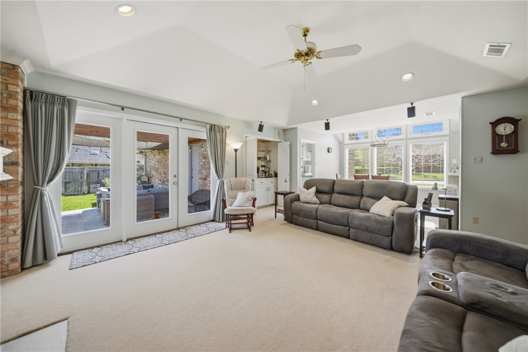 9217 Timber Knoll Drive