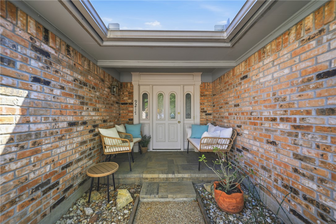 9217 Timber Knoll Drive