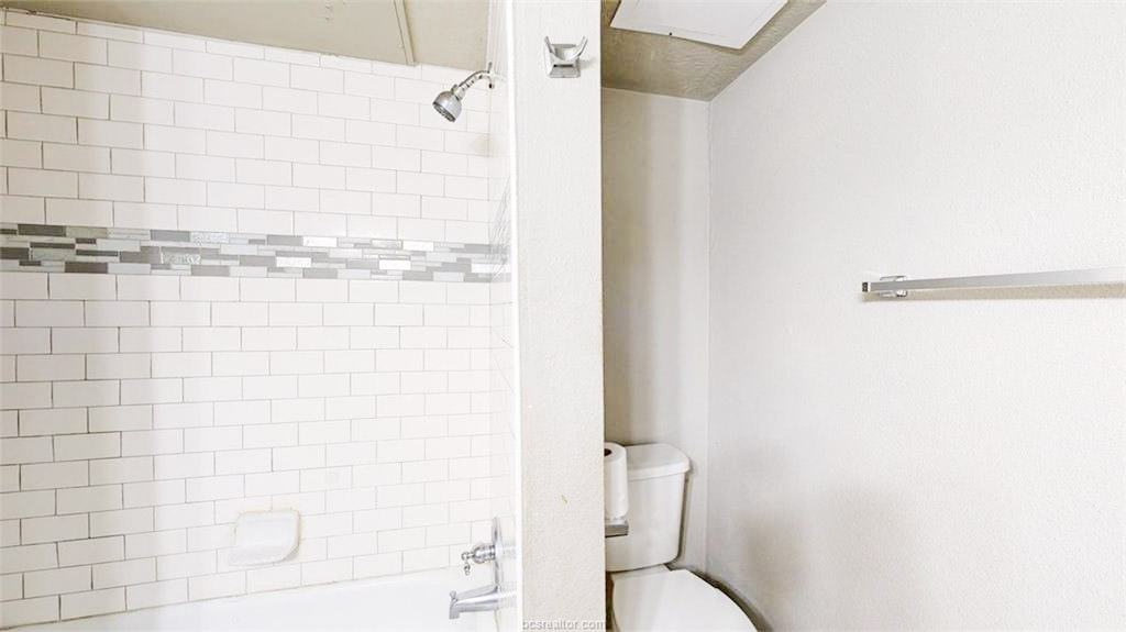 3800 East 29th Street 11