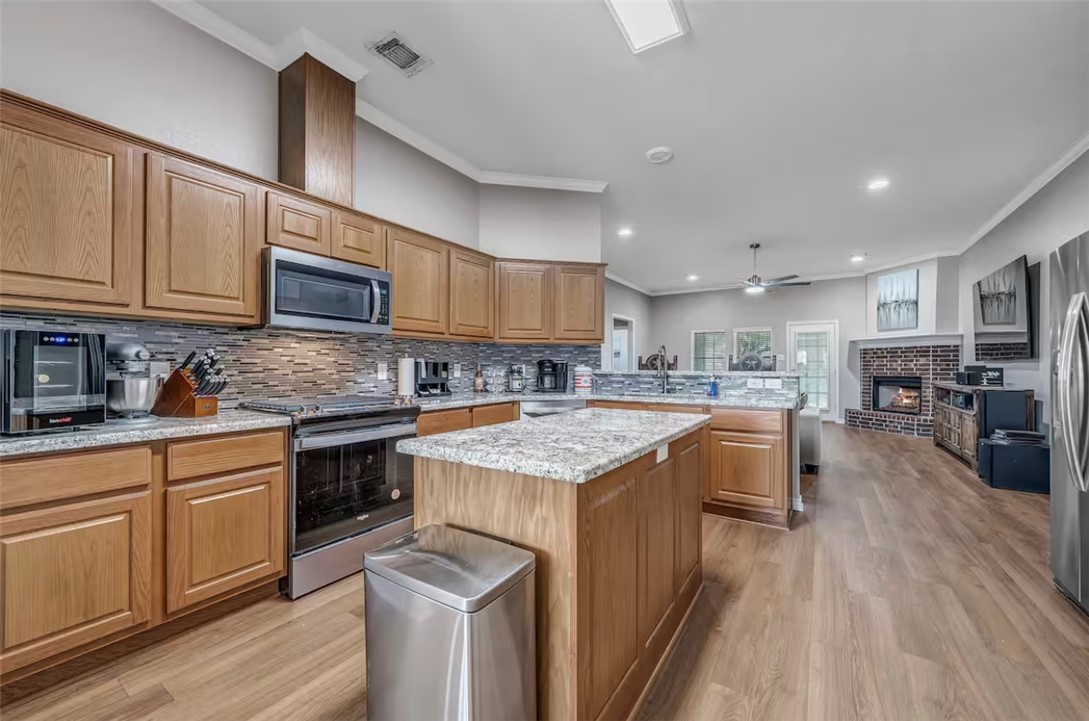 903 Whitewing Lane