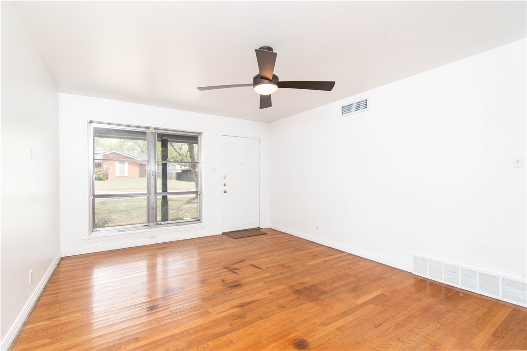 301 East WALKER Avenue