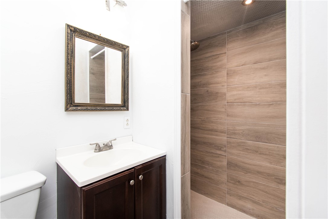 301 East WALKER Avenue