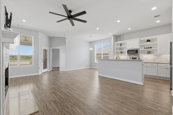 6323 Southern Cross Drive