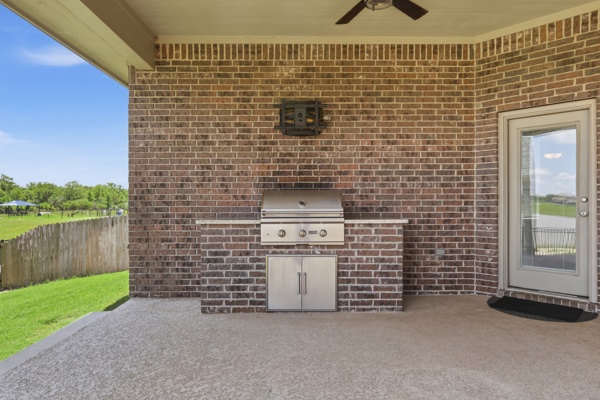 6323 Southern Cross Drive