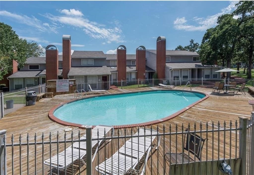 1501 Stallings Drive 55