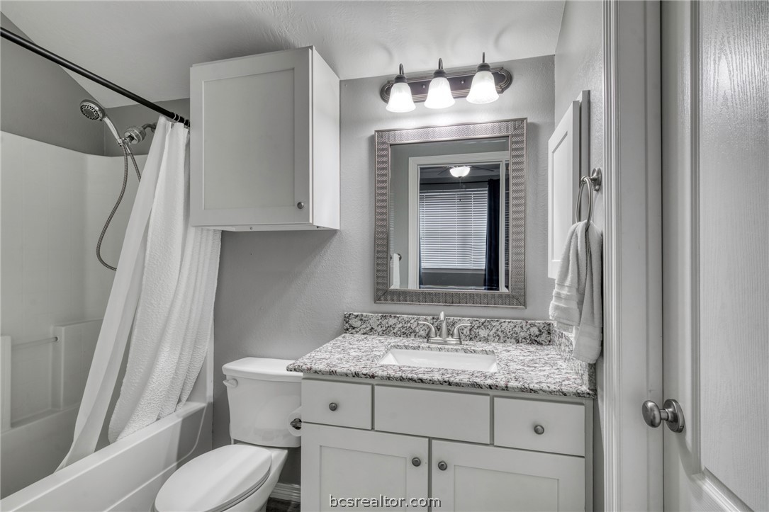 301 Southwest Parkway 303