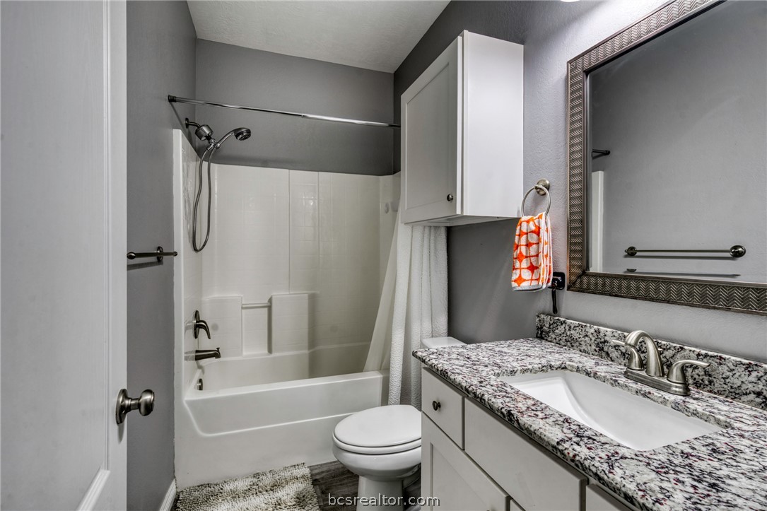 301 Southwest Parkway 303