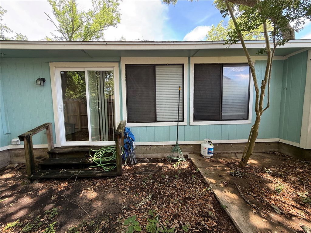 1609 Lemon Tree Lane