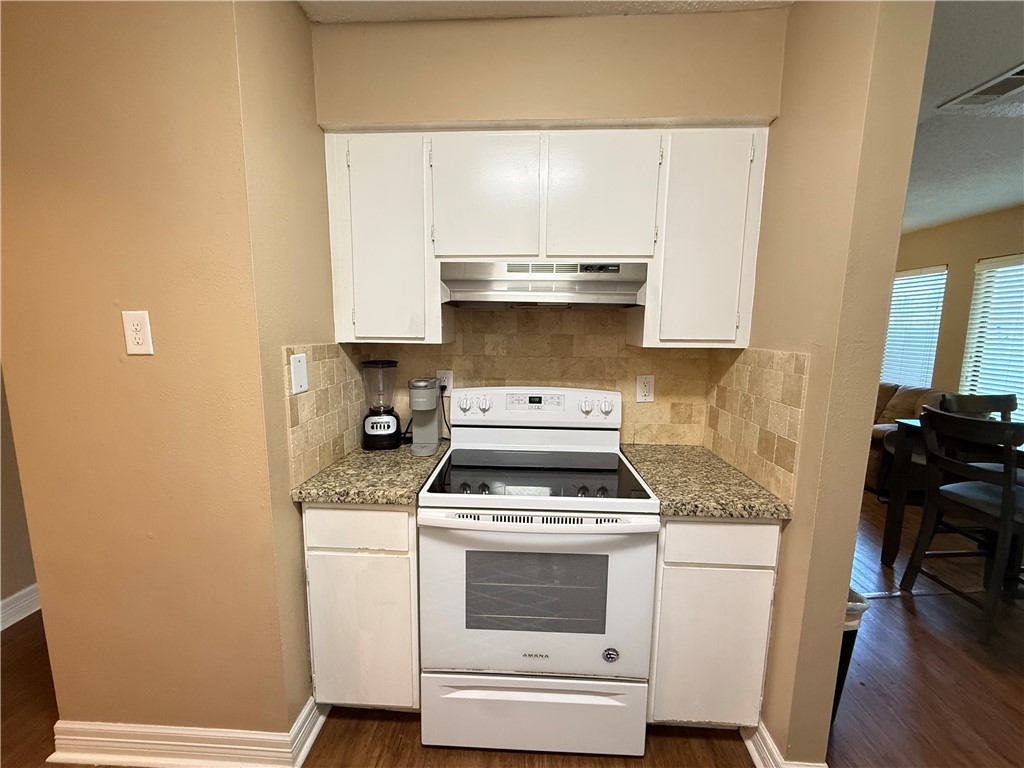 1609 Lemon Tree Lane