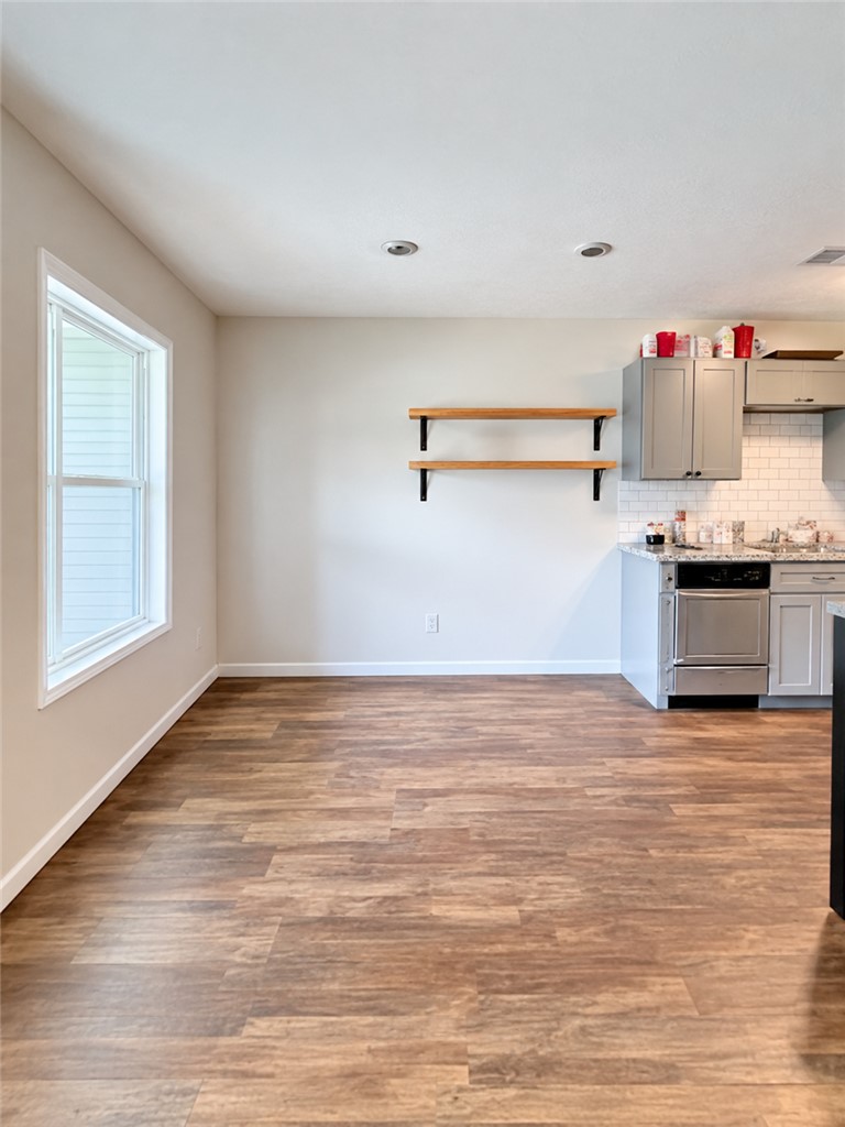 1207 Airline Drive