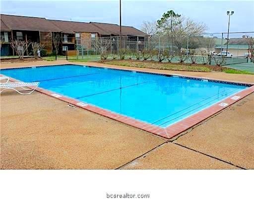 904 University Oaks 137
