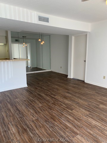 904 University Oaks 137