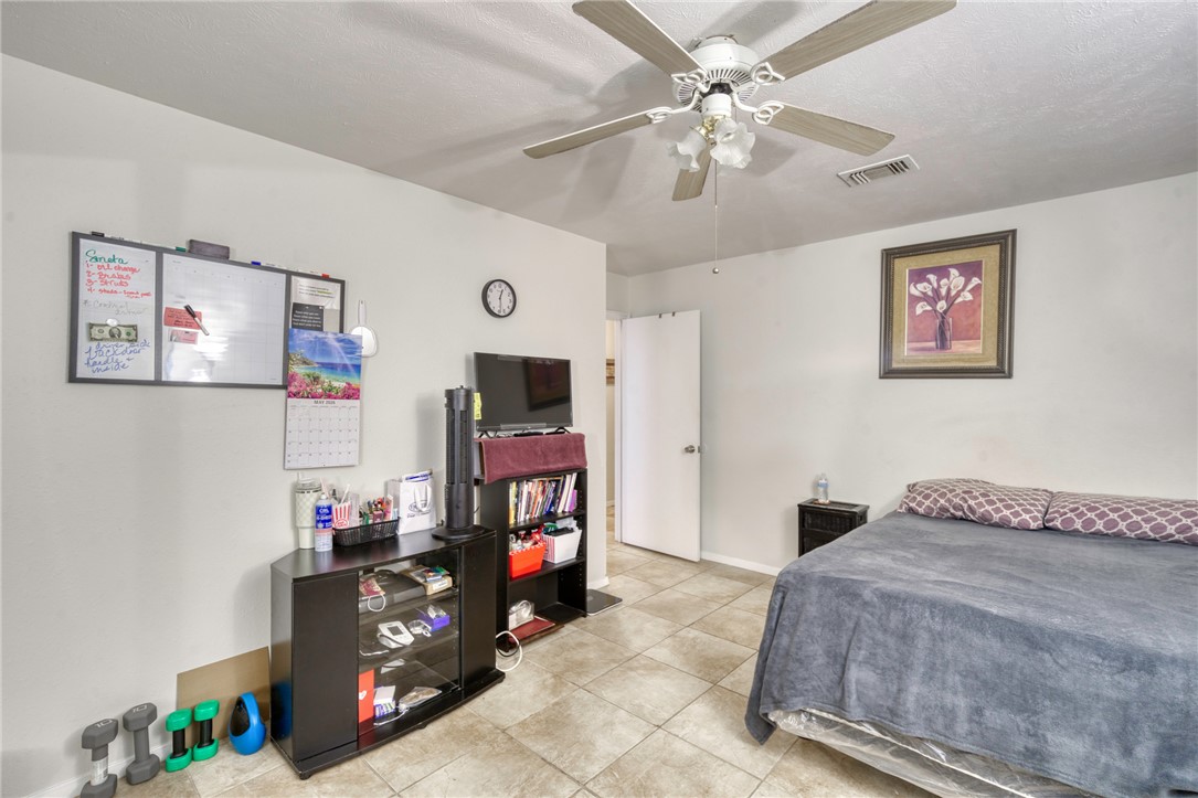 2525 LONGMIRE DRIVE