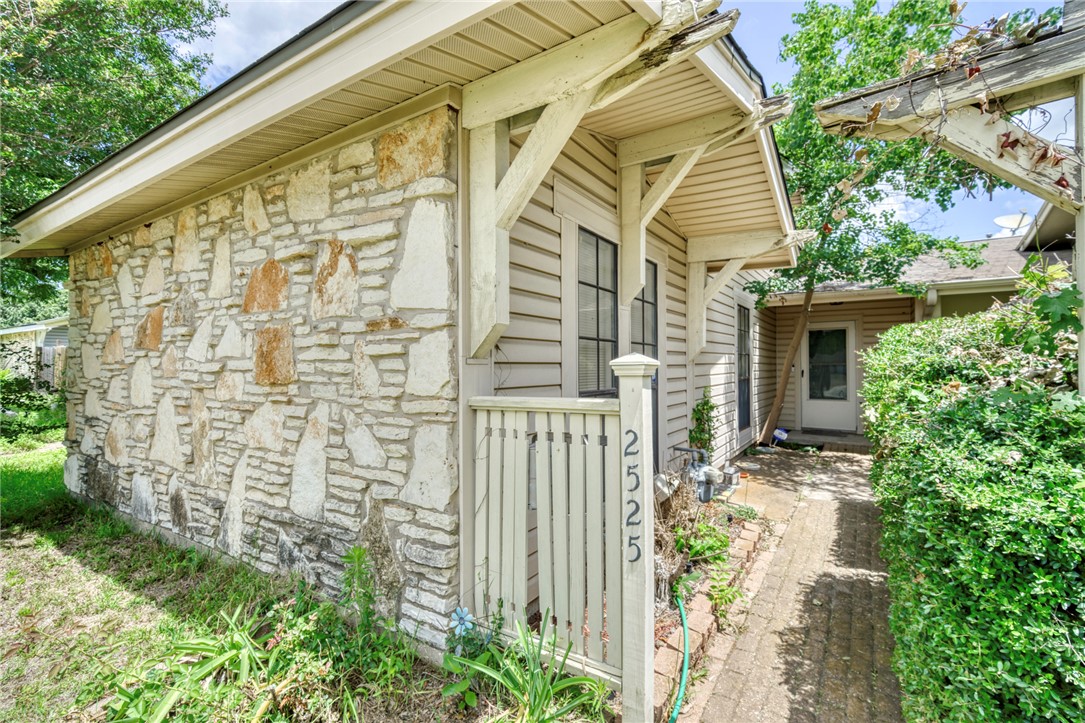2525 LONGMIRE DRIVE
