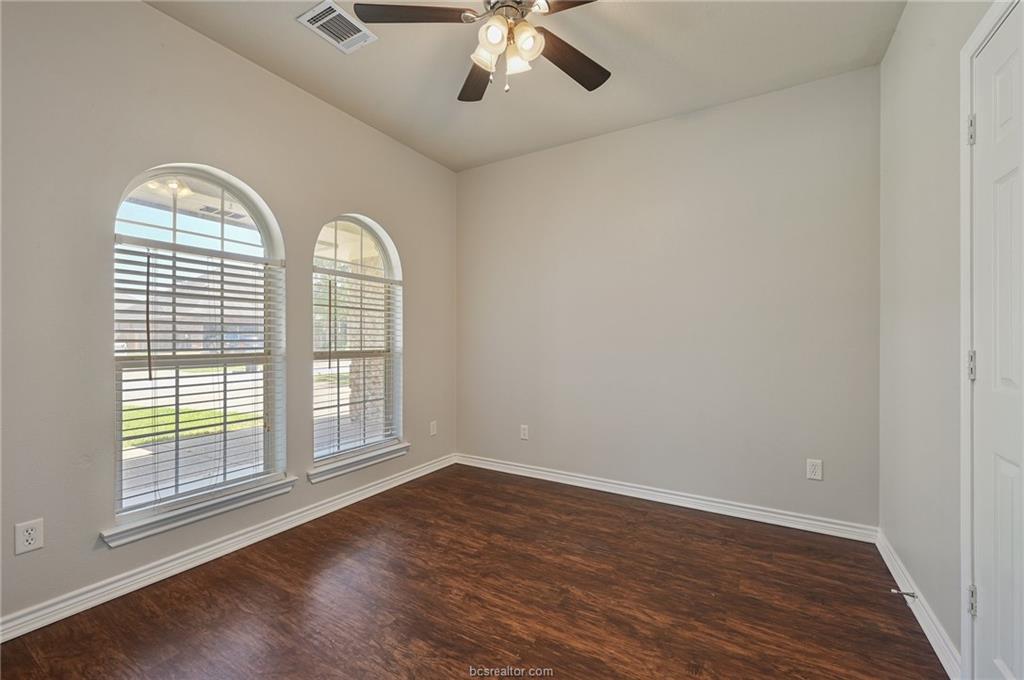 1219 Harrisonburg Lane