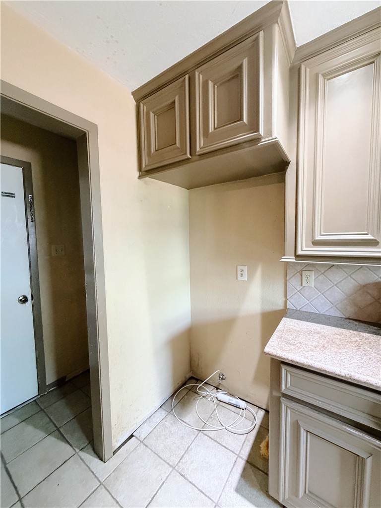 2706 Red Hill Drive