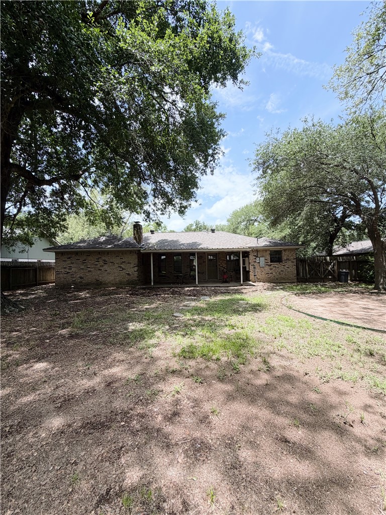 2706 Red Hill Drive