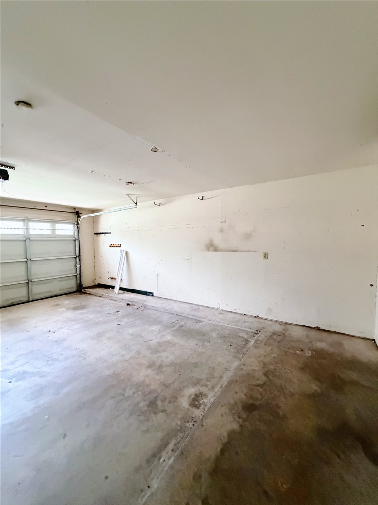 2706 Red Hill Drive