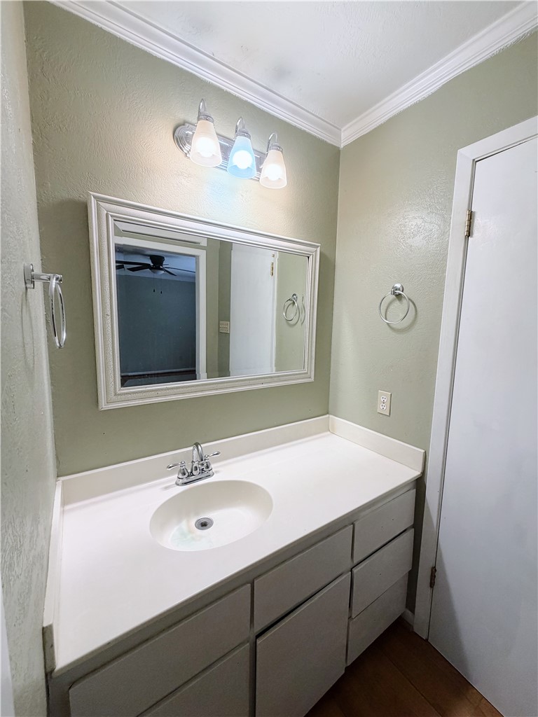2706 Red Hill Drive