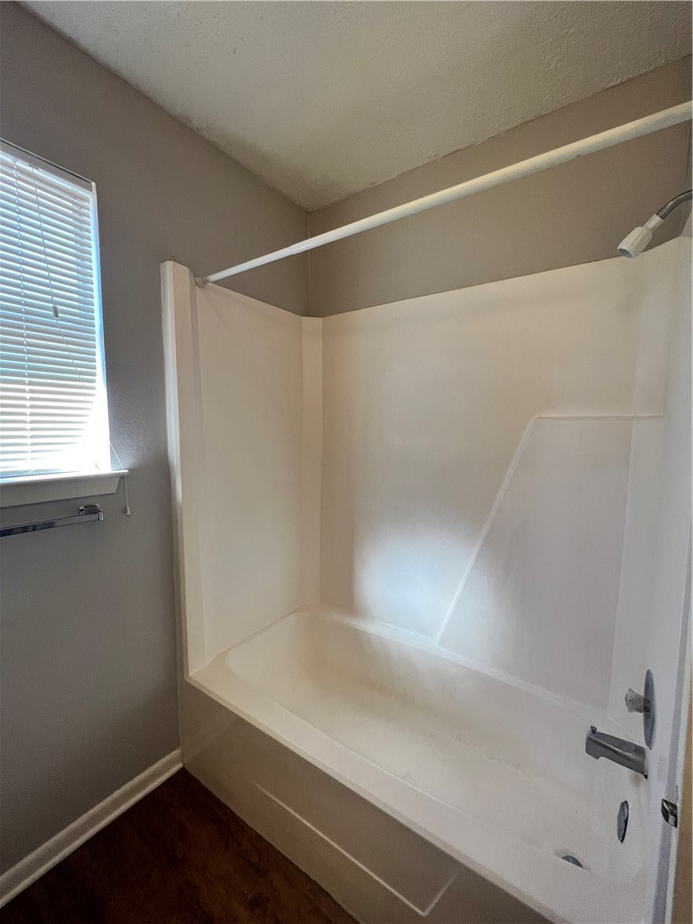 922 Spring Loop D