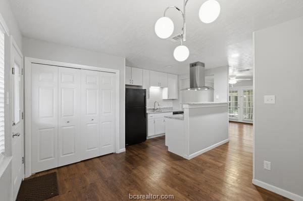 1403 Airline Drive A