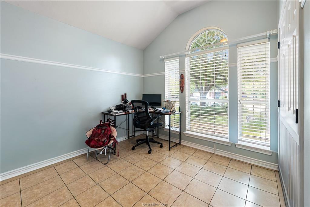 1711 Beaver Pond Court