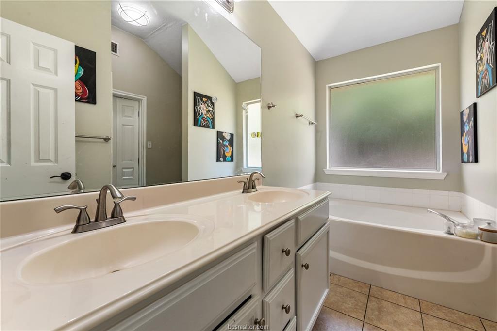 1711 Beaver Pond Court