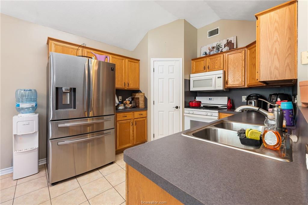 1711 Beaver Pond Court