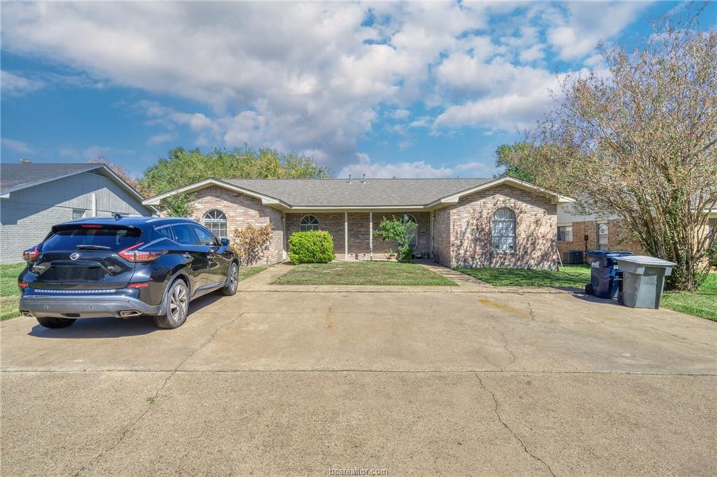 1517 Hillside Drive