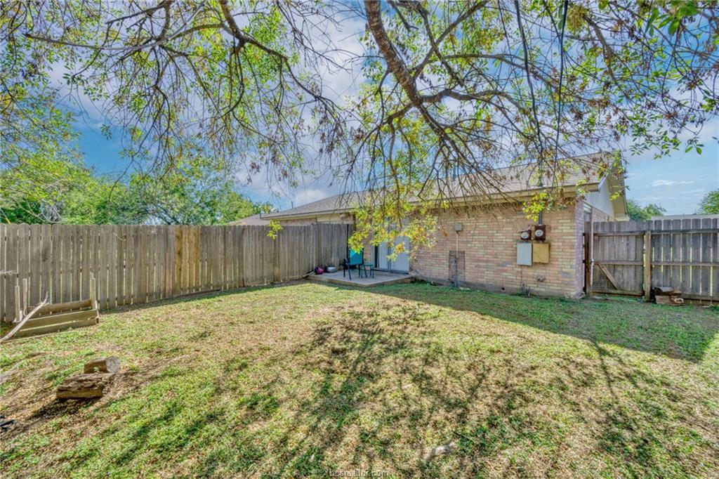 1517 Hillside Drive