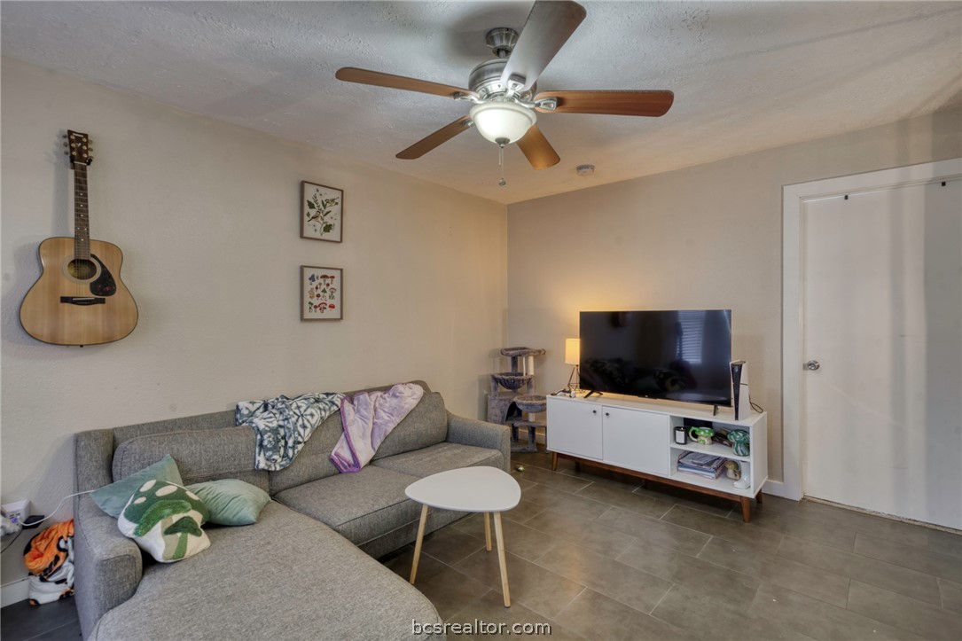4441 Old College Road 1103