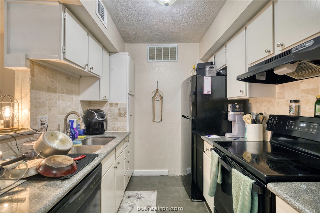 4441 Old College Road 1103