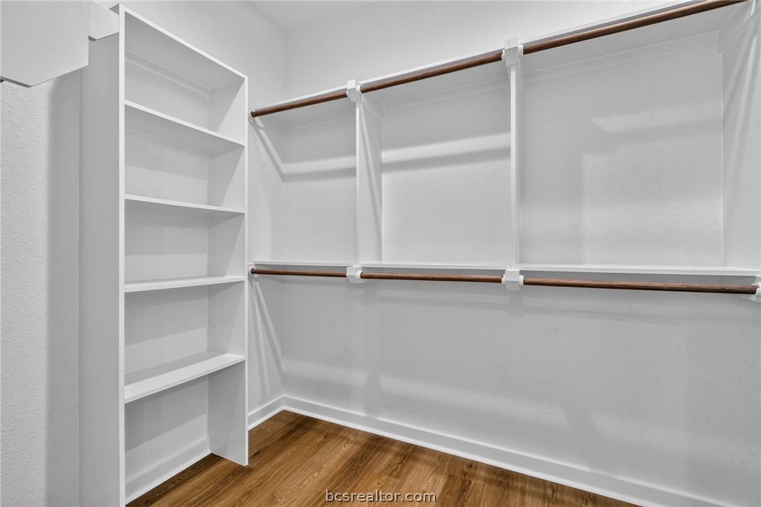 2105 Aleppo Court
