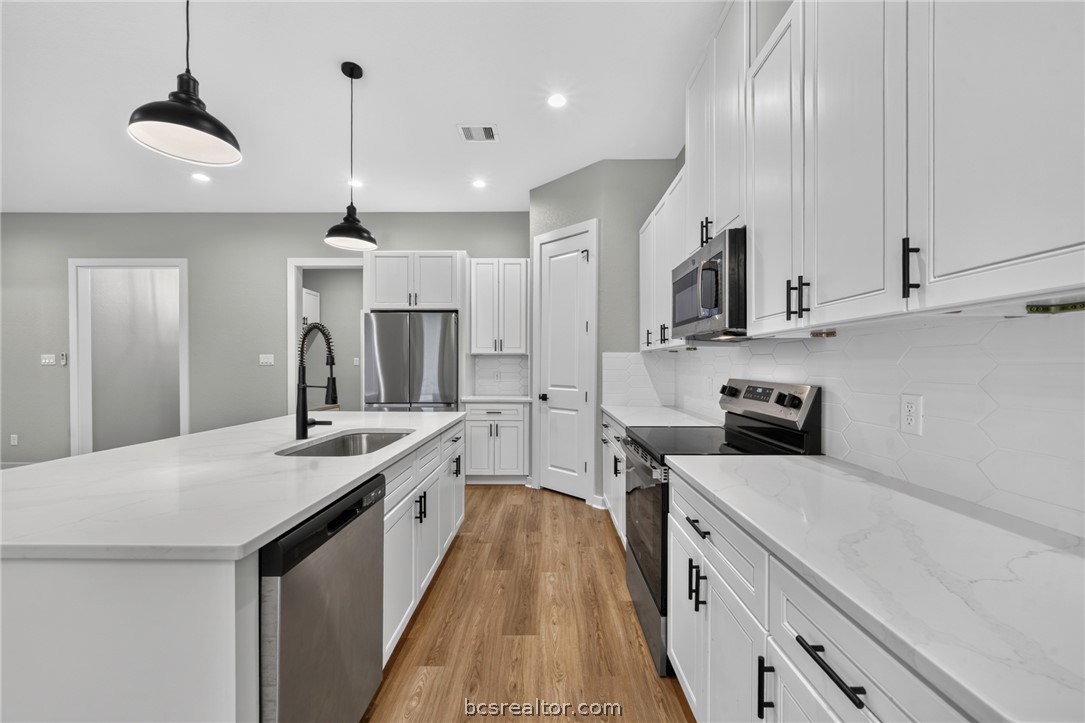 2105 Aleppo Court