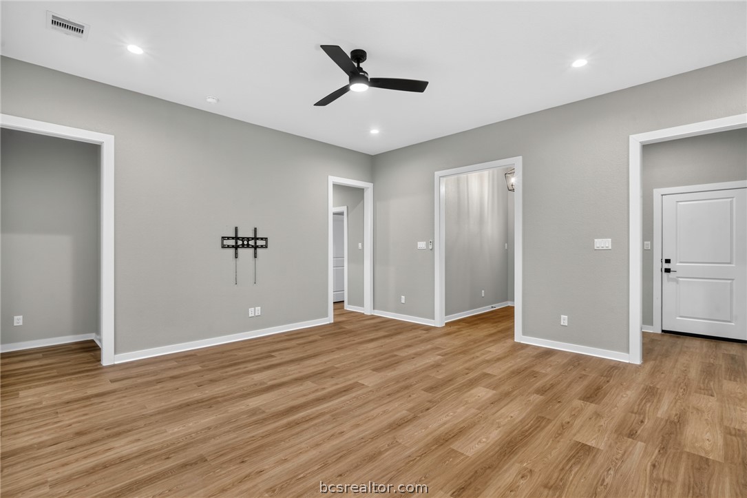 2105 Aleppo Court
