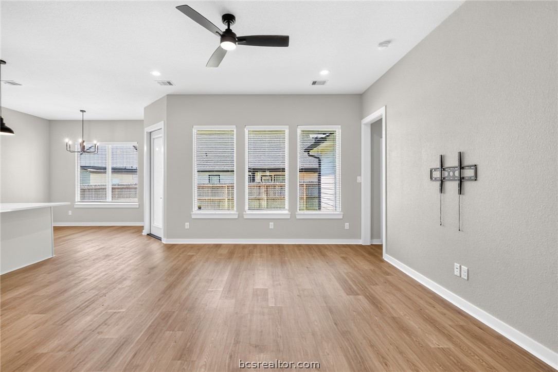 2105 Aleppo Court