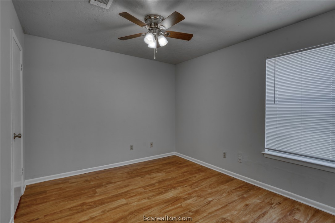 910 Spring Loop B