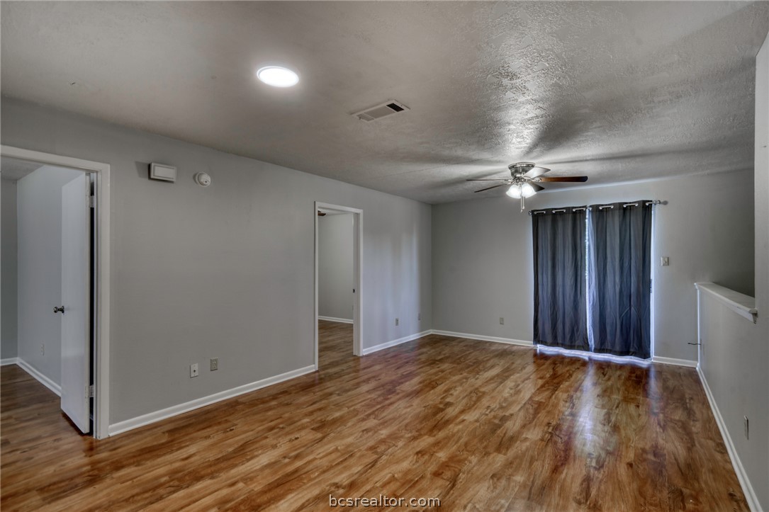 910 Spring Loop B