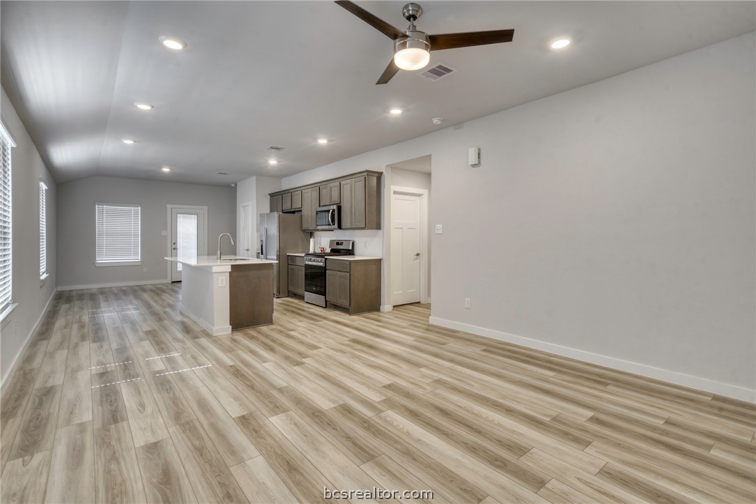 917 Kickapoo Lane