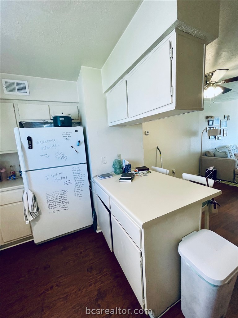 922 Spring Loop A