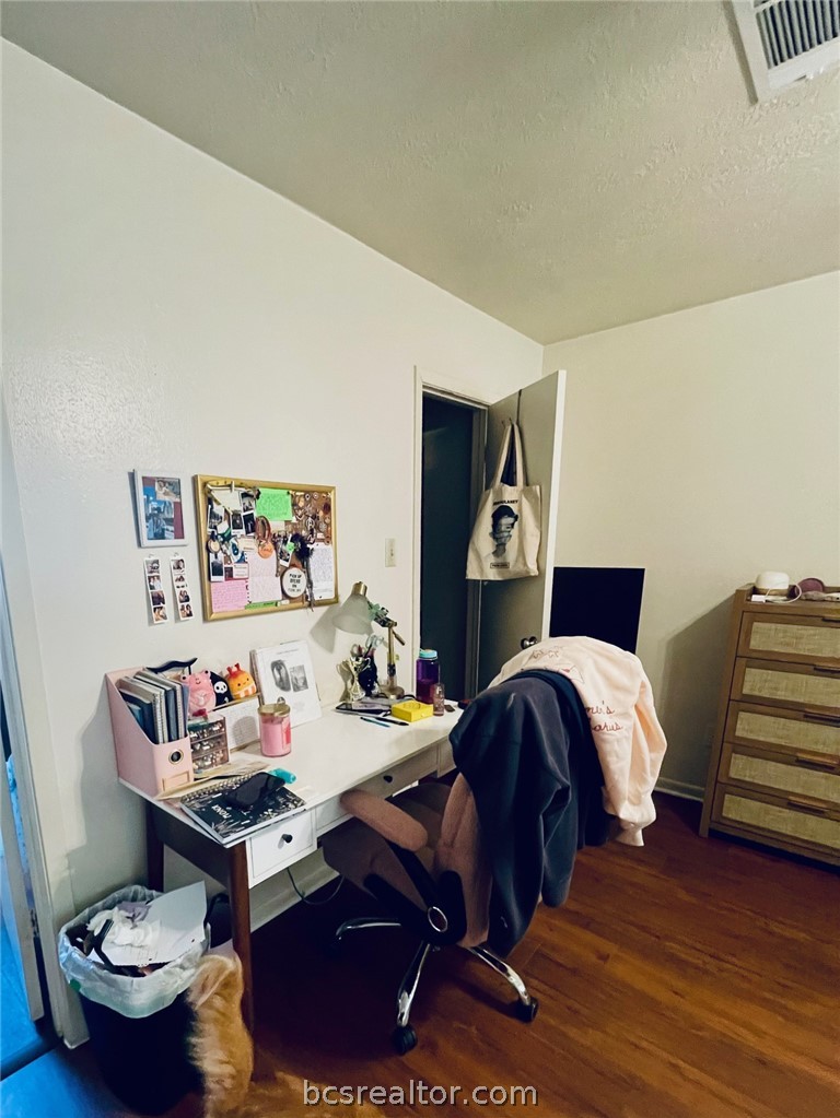 922 Spring Loop A