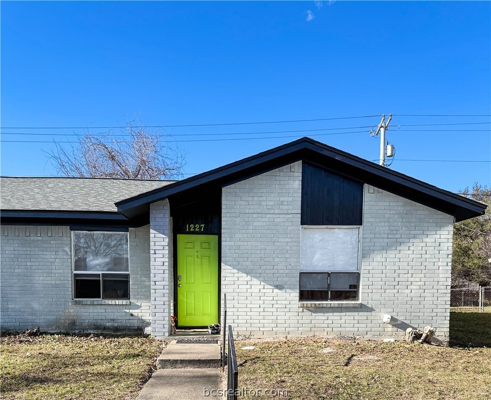 1225 Airline Drive