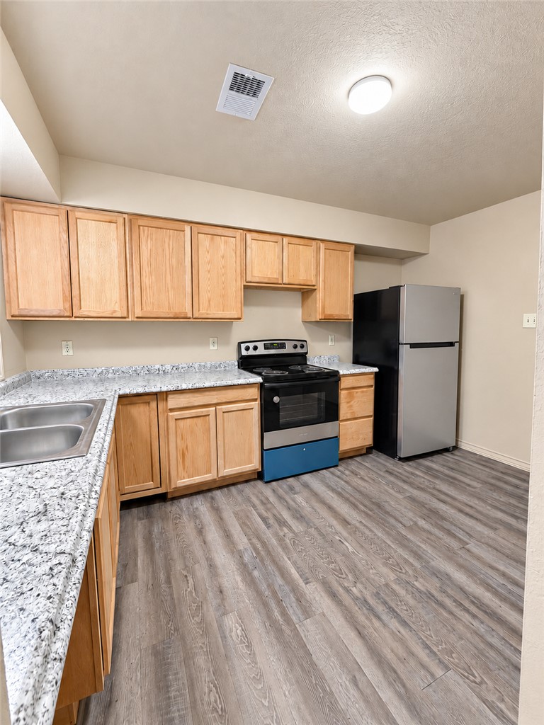 2801 Oakside Drive
