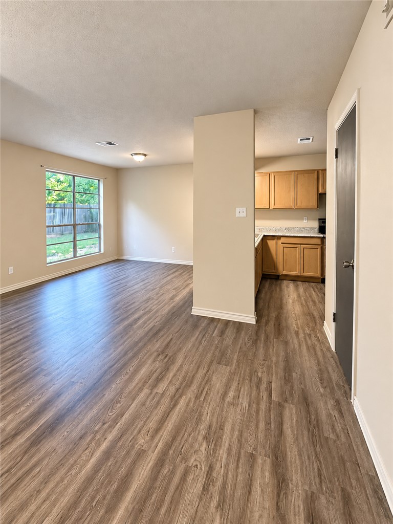 2801 Oakside Drive