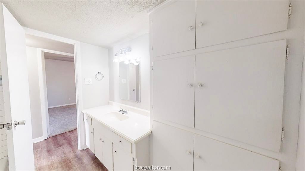 3800 East 29th Street 18