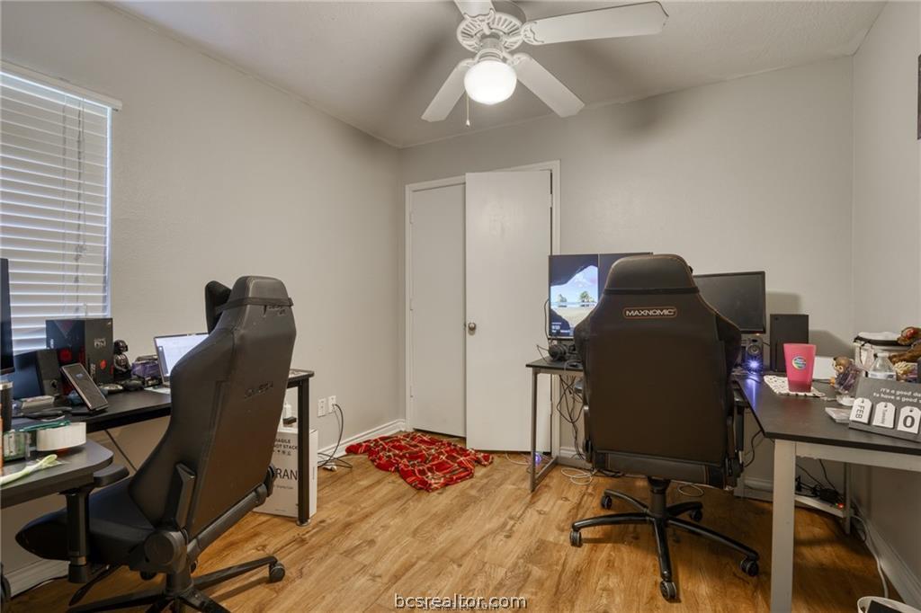 1015 Fallbrook