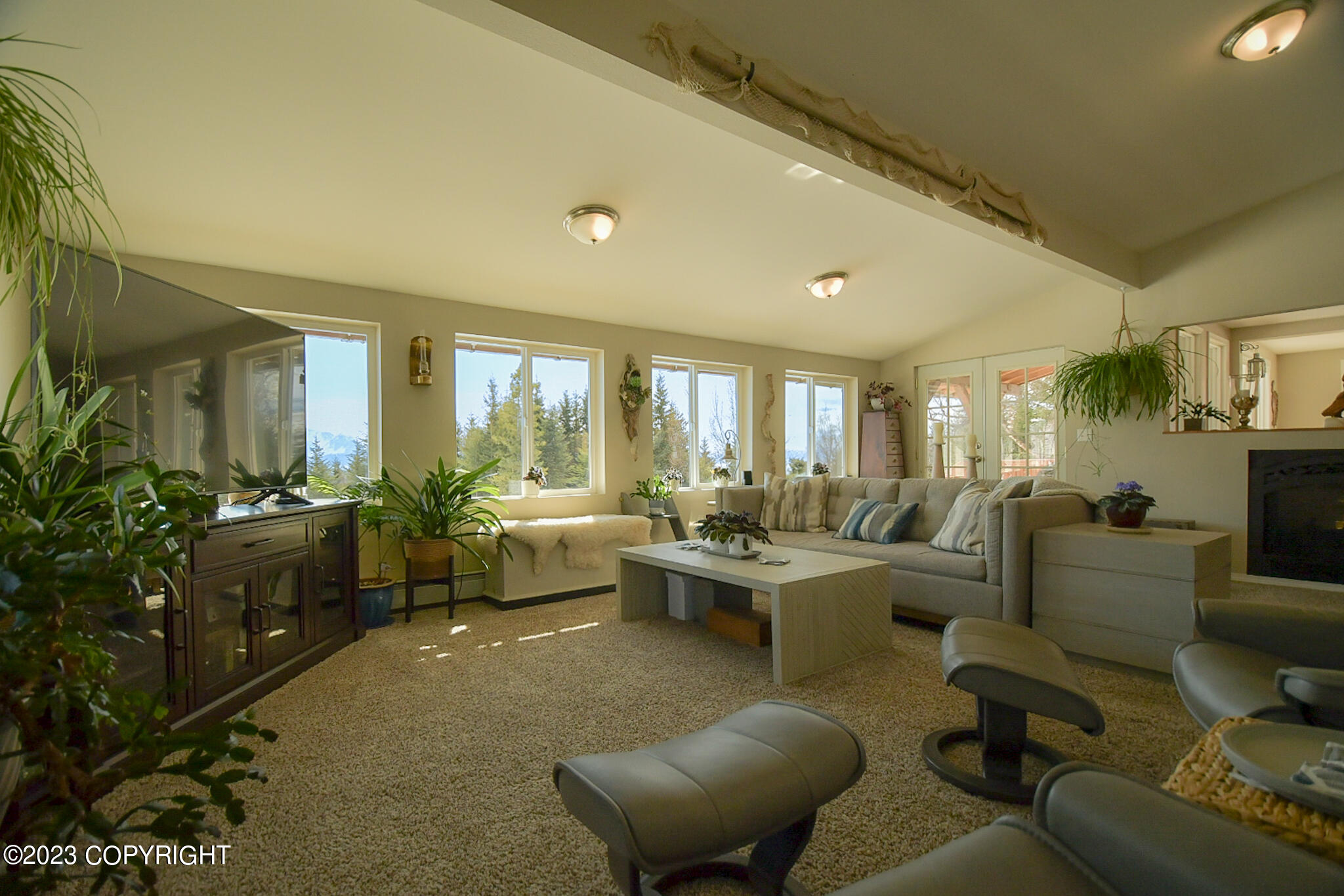 38450 Woody Circle