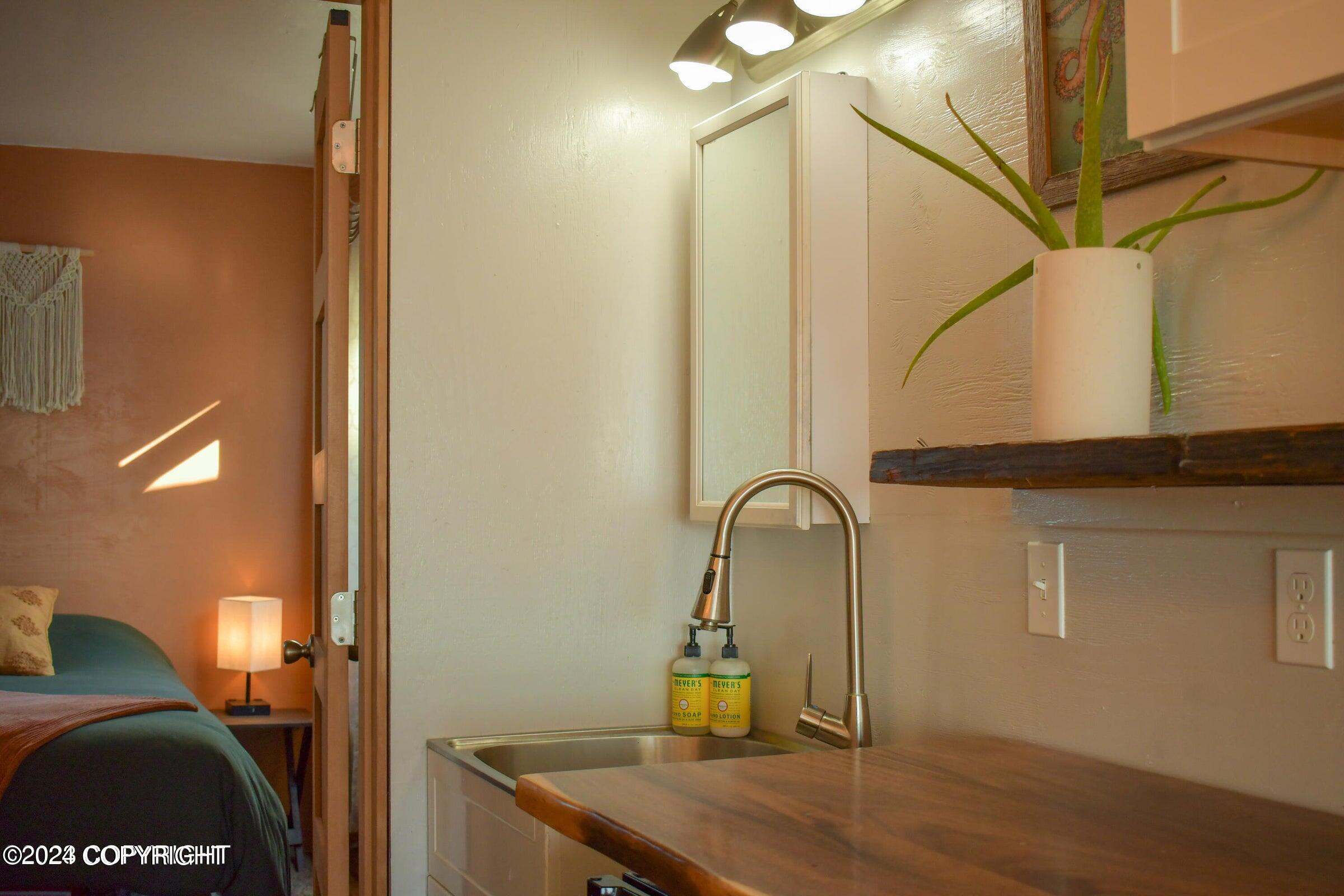 4025 Homer Spit Road Unit: 11