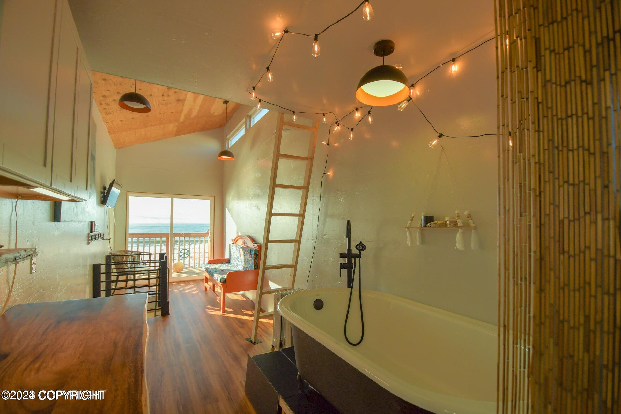 4025 Homer Spit Road Unit: 11
