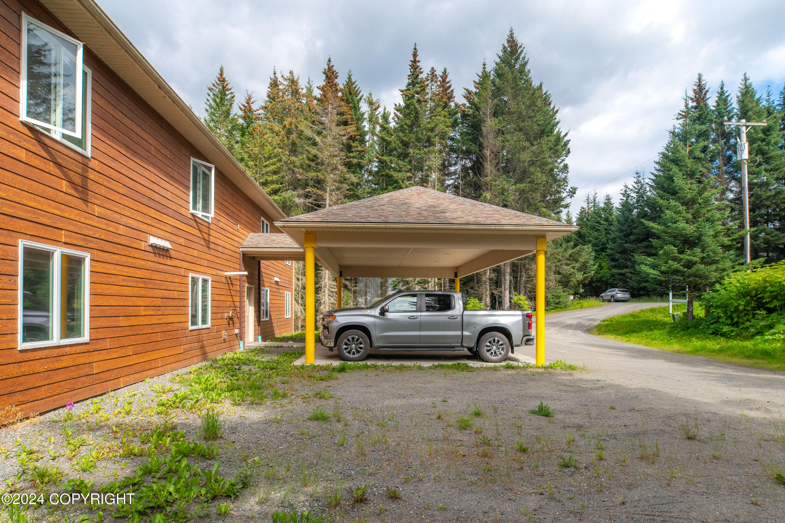 1496 Lakeshore Drive